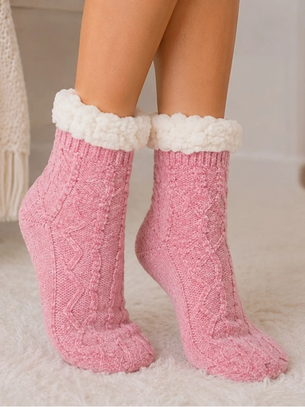 Muk Luks Unisex Chenille Plush Faux Fur Lined Winter Cozy Cabin Non-Slip Socks